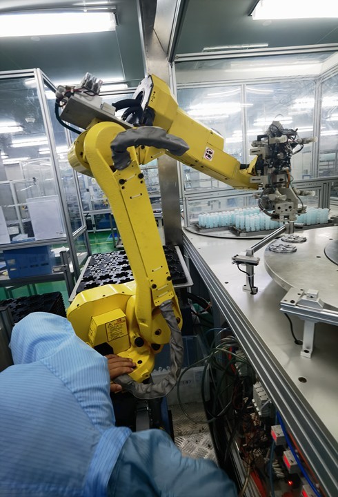 Fanuc Welding Robot Arm M-10iA/12S Robotic Arm Industrial And 6 Axis ...